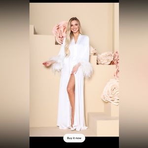 Long white bridal robes with Ostrich feathers